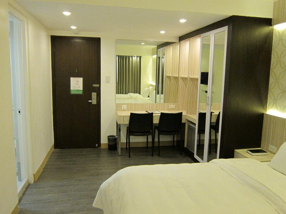 Hotel The Charter House Makati City