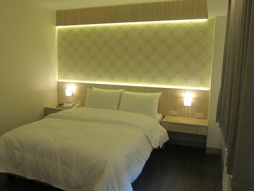 The Charter House Hotel 2*