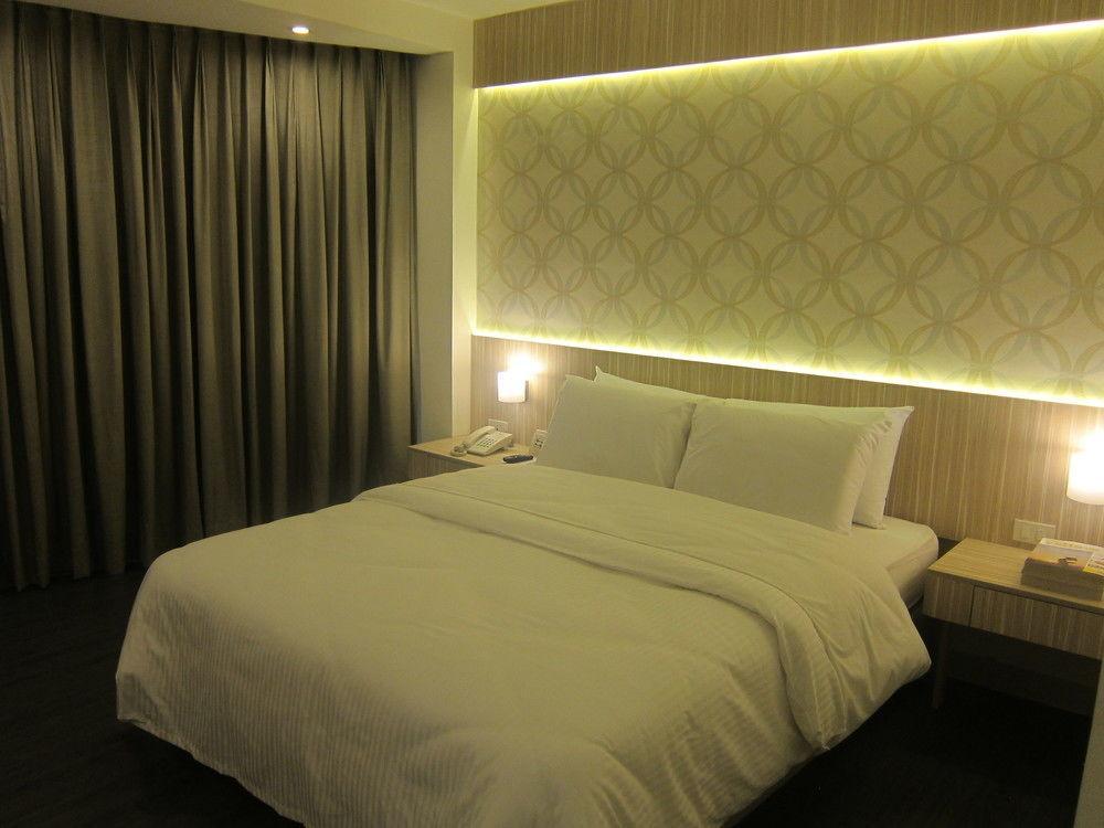 Hotel The Charter House Makati City