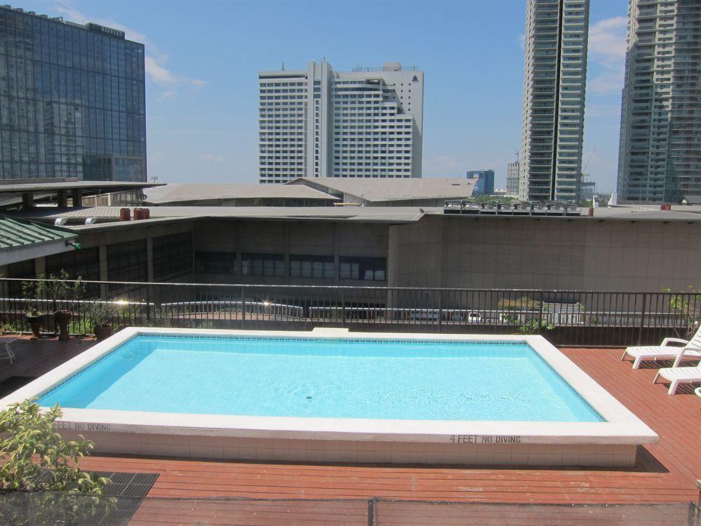 Hotel The Charter House 2*