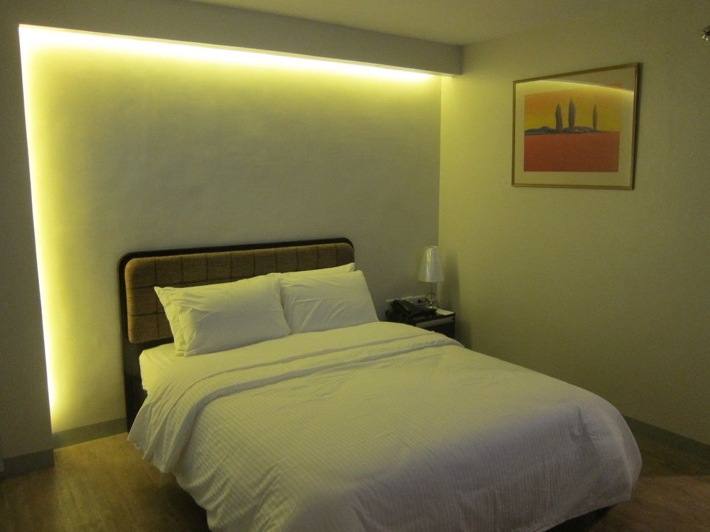 The Charter House Hotel