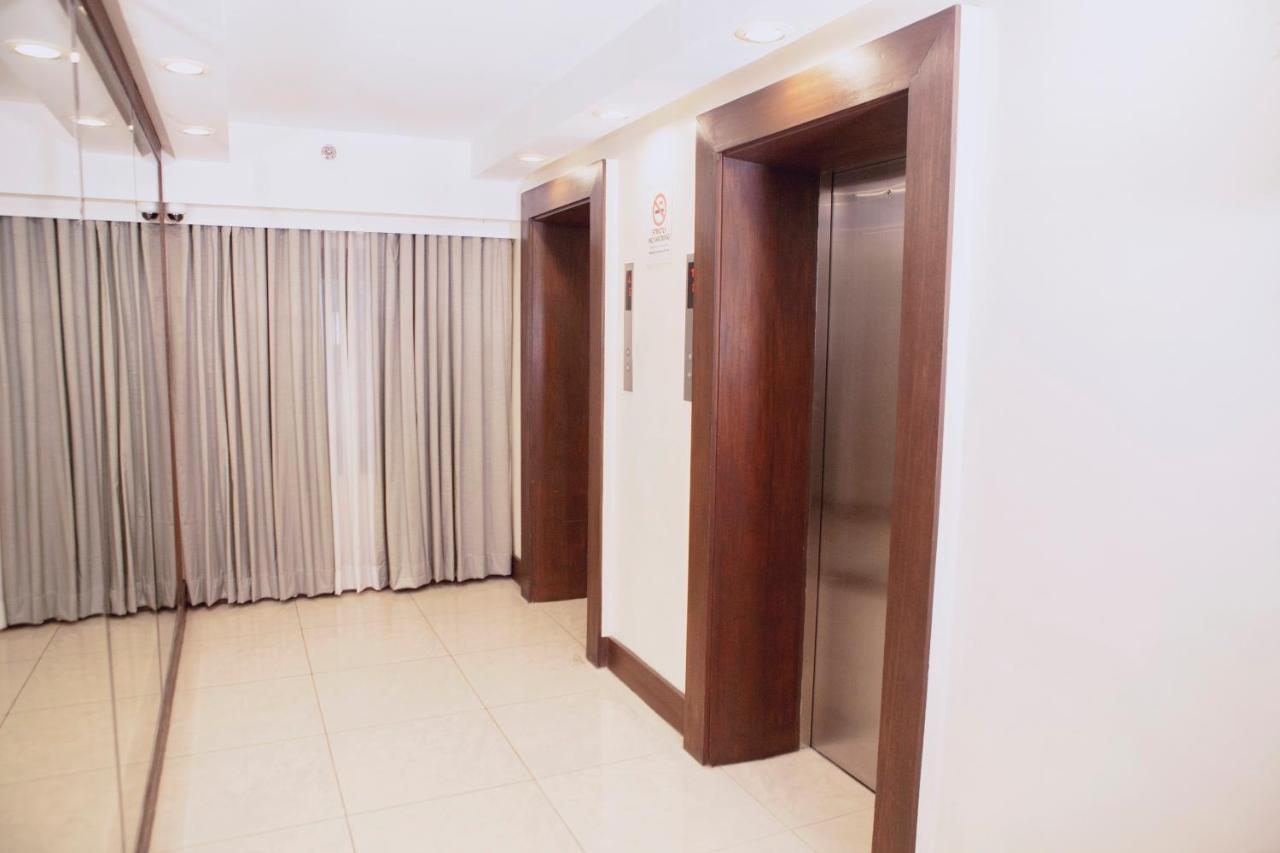 The Charter House 2*